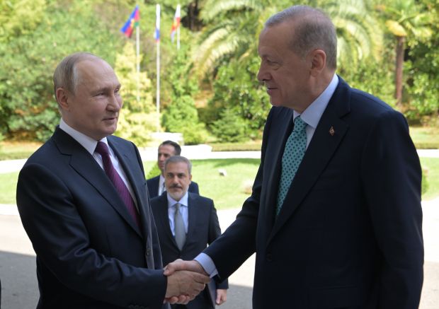 Марсел Курпершук Raamoprusland nlНа заден план действат Путин и Ердоган които