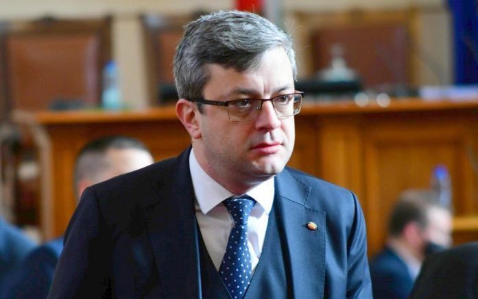 Депутатът от ГЕРБ Тома Биков се изказа остро по отношение