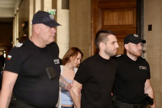 Бившият директор на агенция Митници Петя Банкова остава в ареста
