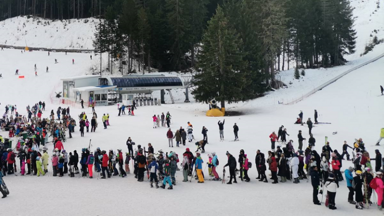 Слаломът от Световната купа по ски алпийски дисциплини в родния зимен