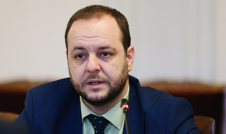 Министърът на околната среда и водите Борислав Сандов подписа заповеди