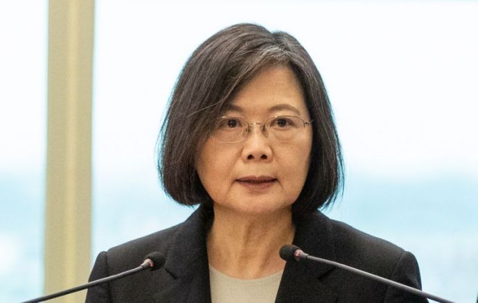 Тайванската президентка Цай Ингвен замина днес за САЩ предаде БНР