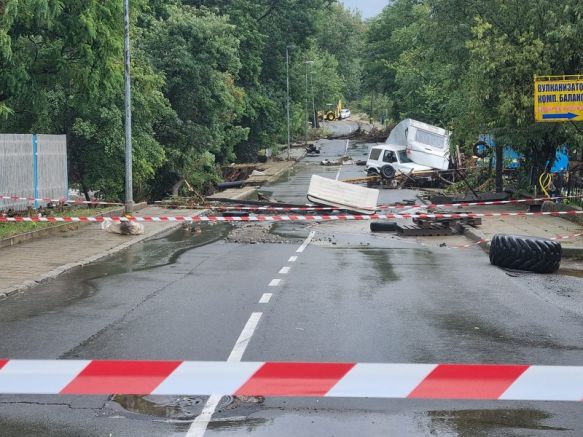 Българската армия ще се включи във възстановяването след наводненията по