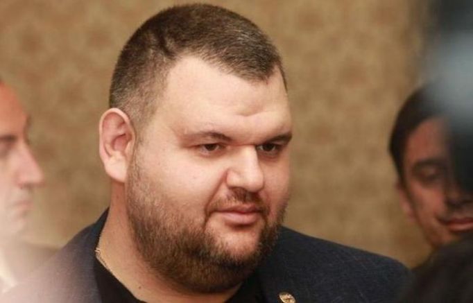 Народният представител Делян Пеевские подал сигнал до Инспектората къмВисшия съдебен