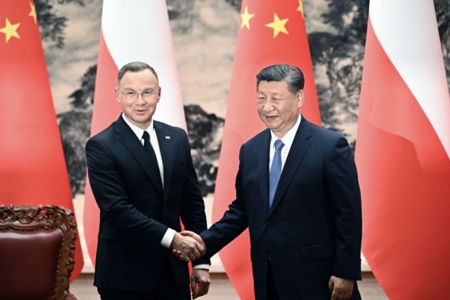 Полша и Китай сключиха 5 икономически споразумения по време на