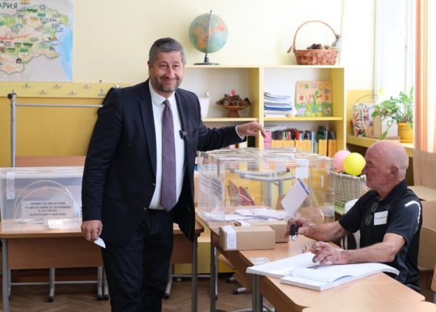 Гласувах да продължим с реформите да не се връща България