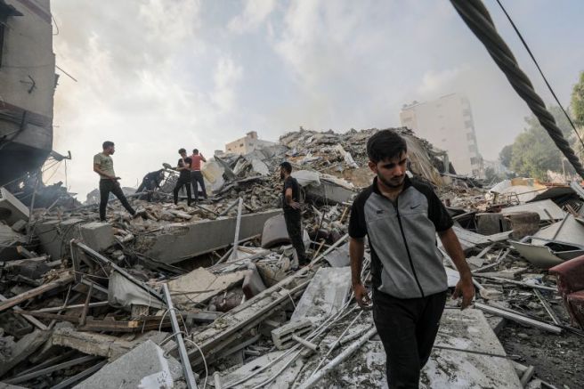 Израелски въздушен удар уби стотици хора в болница в град