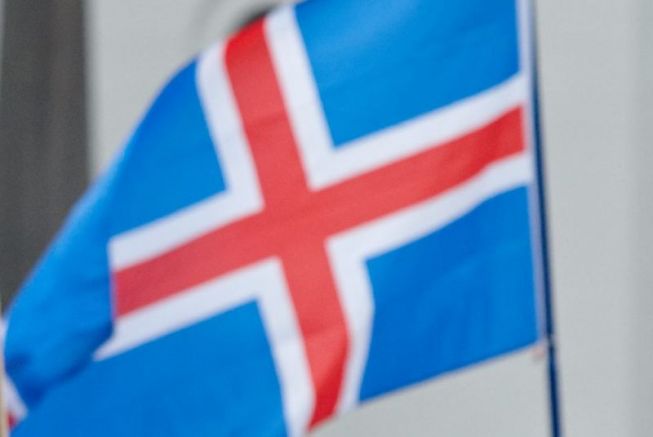 Исландия разрешава за първи път на американски ядрени подводници да