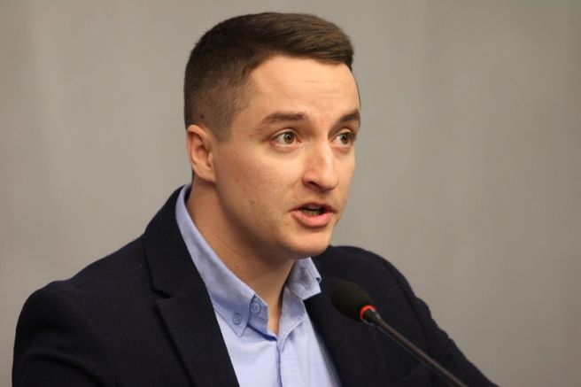 Кирил Петков показа че е съгласен да не е премиер
