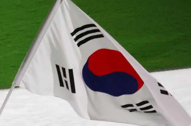 Южна Корея обяви днес нови санкции срещу две физически и