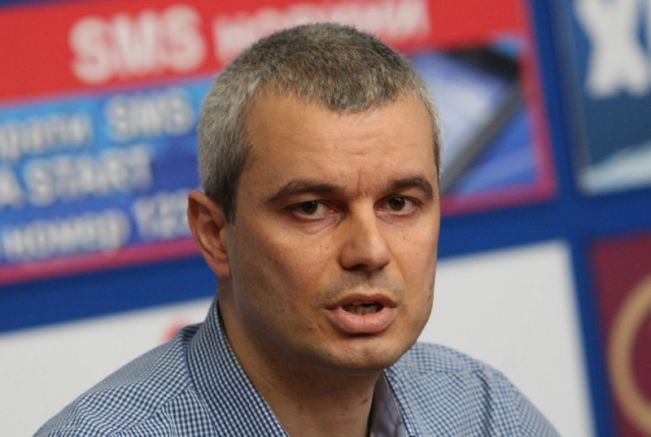 Лидерът на партия Възраждане Костадин Костадинов който стана известен с
