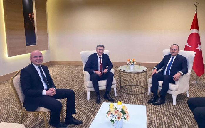 Лидерът на ДПС Мустафа Карадайъ се срещна с турсия външен