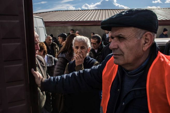В Нагорни Карабах пристигна конвой с хуманитарна помощ от Червения