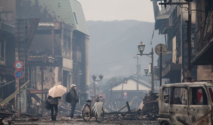 Броят на жертвите на земетресението в Япония нарасна на 64