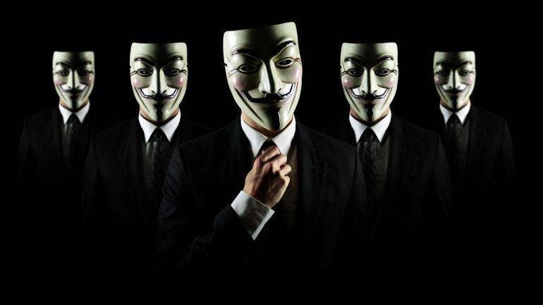 Украинската хакерска група Анонимните Anonymous е хакнала Роскомнадзор руската федерална