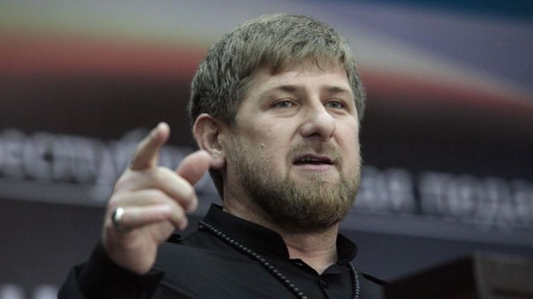 Авторитарният чеченски лидер Рамзан Кадиров близък до руския президент Владимир