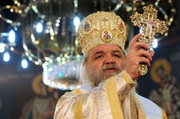 Македонския архиепископ Стефан