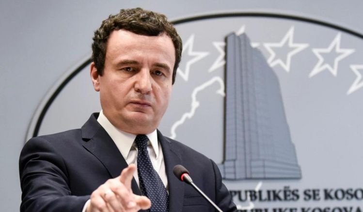 Косовският министър председател Албин Курти предупреди днес че ако Конституцията на