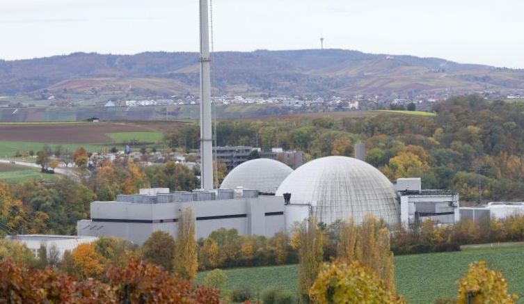 Германия планира да изключи днеспоследните си три атомни електроцентрали с