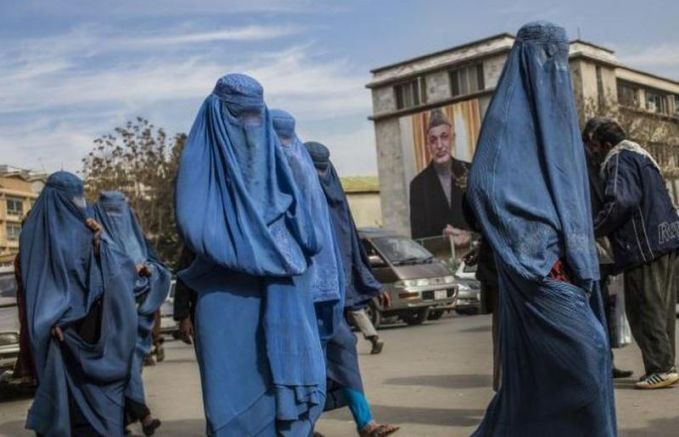 В Афганистан талибаните отбелязват една година от идването си на