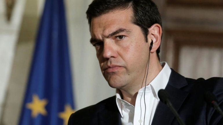 Днес консервативното правителство на Гърция оцеля след поискания вот на