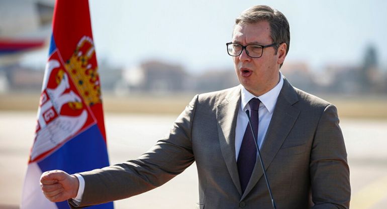 Посланикът на САЩ в Сърбия Кристофър Хил защитава повече позицията