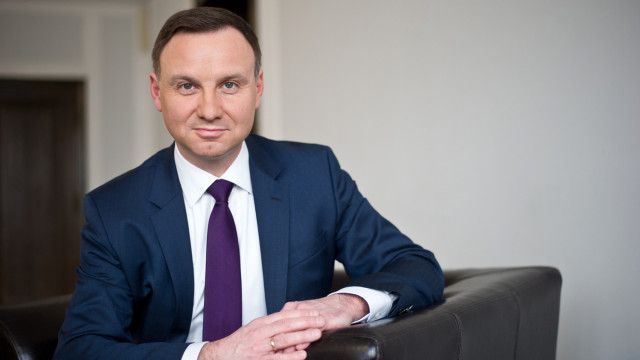 Управляващата в Полша партия Право и справедливост ПиС губи позиции