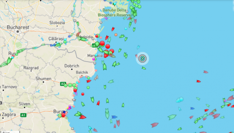 Все повече товарни кораби от Украйна използват граждански коридор въпреки