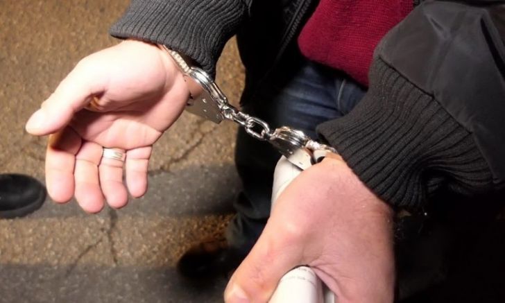 Мъж е задържан вчера в София и обвинен за това