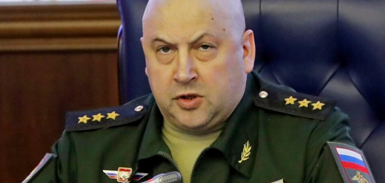 Генерал Сергей Суровикин по известен като генерал Армагедон за когото се