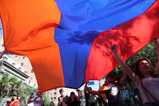 Владимир Пастухов Каспаров ruЗа Армения въпросът за Карабах сега е въпрос