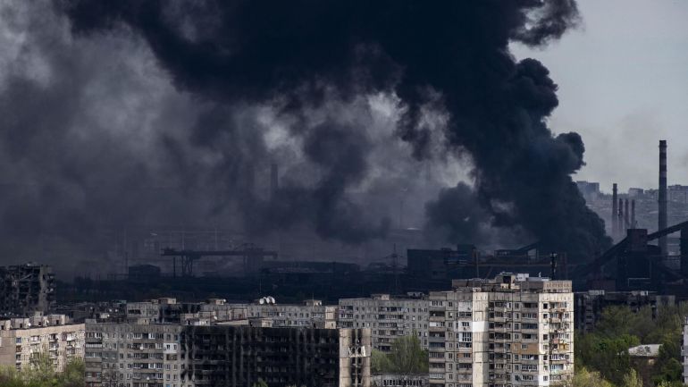 Руските окупатори хвърлиха фосфорни и запалителни бомби над промишления комплекс