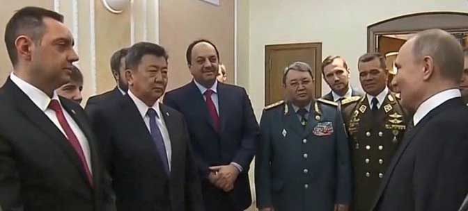Александър Вулин (най-вляво) на среща с Путин в Москва