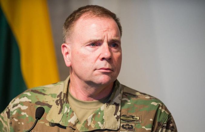 В интервю за германския вестник Der Tagesspiegel пенсионираният американски генерал