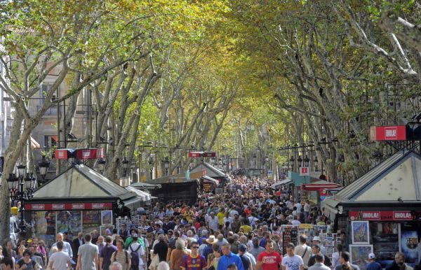 Барселона залага на непознати за масовия турист забележителности, за да ги отдалечи от най-натоварената артерия - "Рамбла". © Associated Press