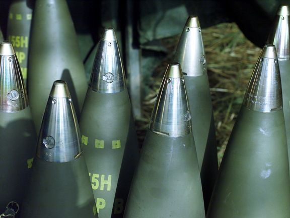 Русия обвини Украйна че е използвала касетъчни боеприпаси при обстрела