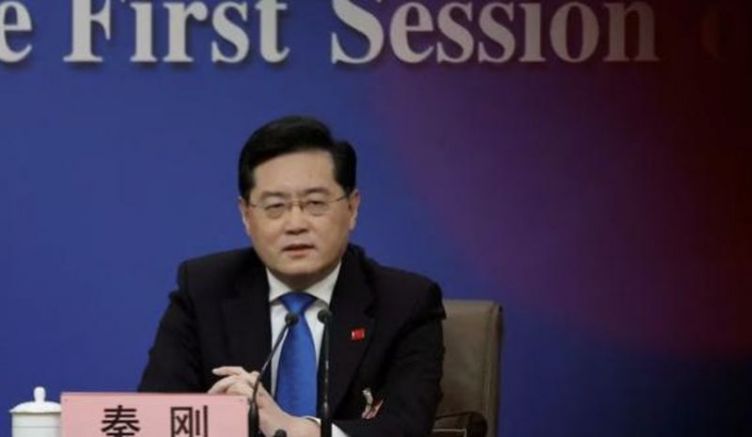 Министърът на външните работи на Китай Цин Ган предупреди във