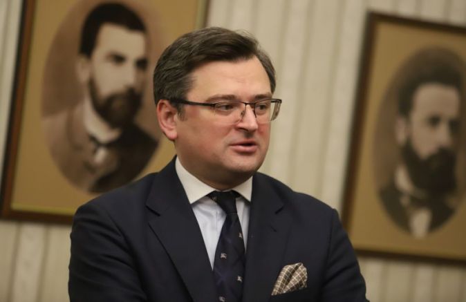 Външният министър на Украйна Дмитро Кулеба заяви пред Financial Times,