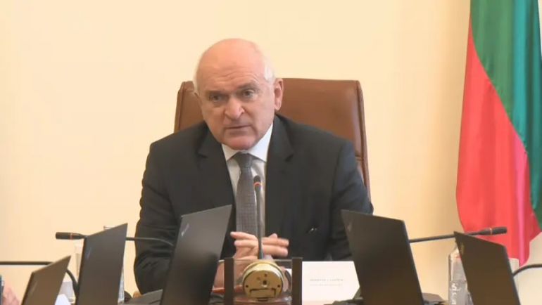 Министър председателят Димитър Главчев ще участва в Първата среща на върха