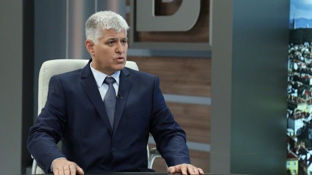 Служебният министър на отбраната Димитър Стоянов забрани на военните да