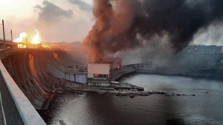 Най голямата украинска водноелектрическа централа на ДнепроГЭС близо до град Запорожие