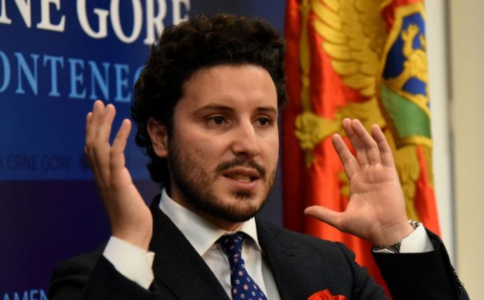 Правителството на Черна гора падна при вот на недоверие късно
