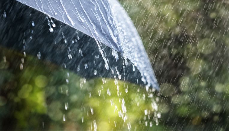 Жълт предупредителен код за силни валежи е обявен за седем