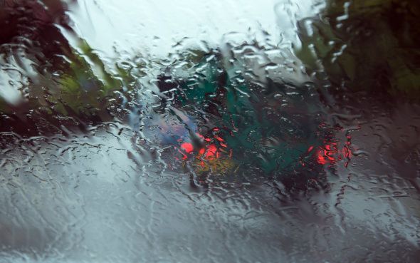 Жълт код за интензивни валежи от дъжд и гръмотевици издаде