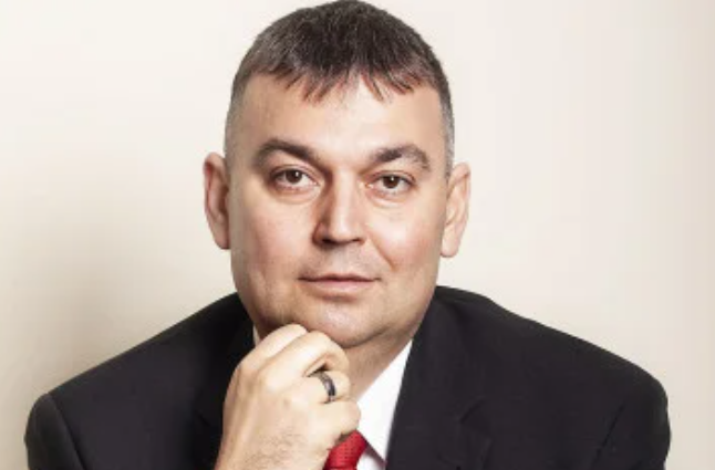 Лидерът на „Възраждане“ в Пловдив Емил Янков ще замести депутатката