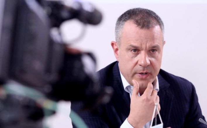 Настоящият генерален директор на Българската национална телевизия БНТ Емил Кошлуков