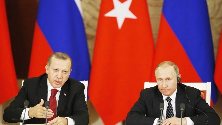 Турският лидер Реджеп Таип Ердоган обсъди по телефона с руския