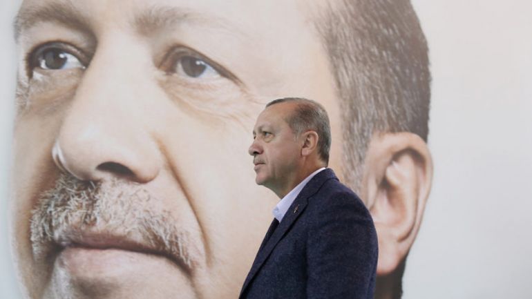 Ердоган лансира идеята за предсрочни избори, за да може да
