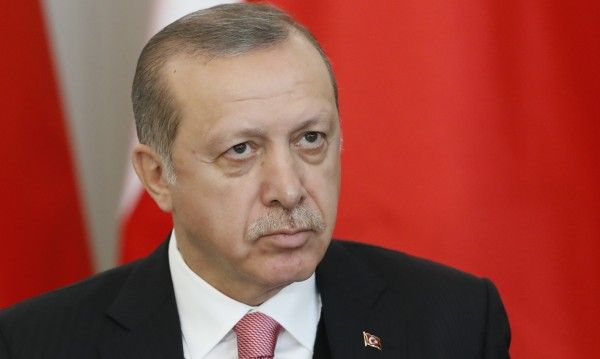 Президентът на Турция Реджеп Тайип Ердоган проведе днес телефонен разговор