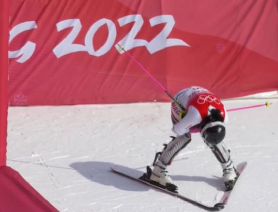 Българската състезателка в алпийските ски Ева Вукадинова трябваше да направи